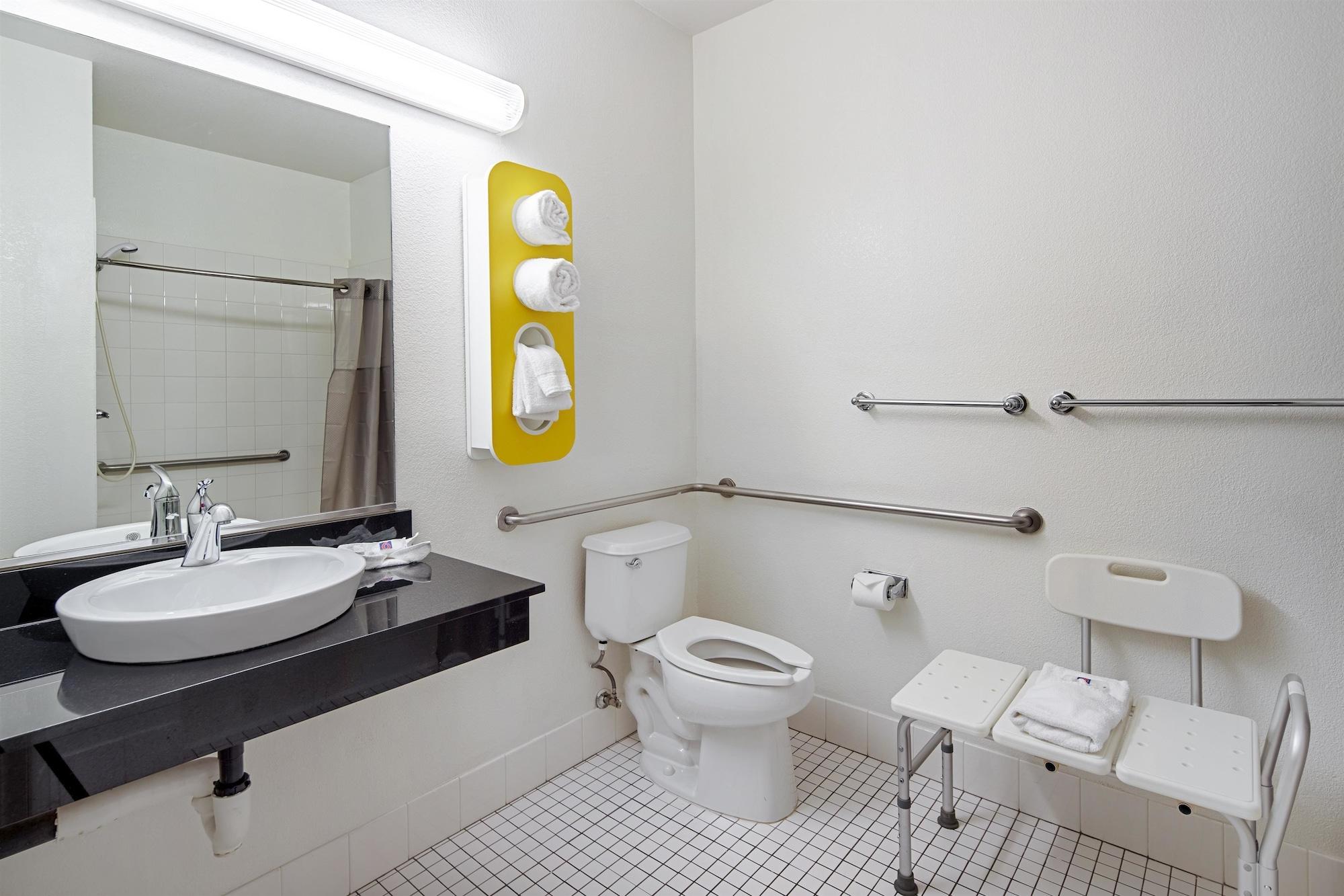 Motel 6-Anchorage, Ak - Midtown Bagian luar foto
