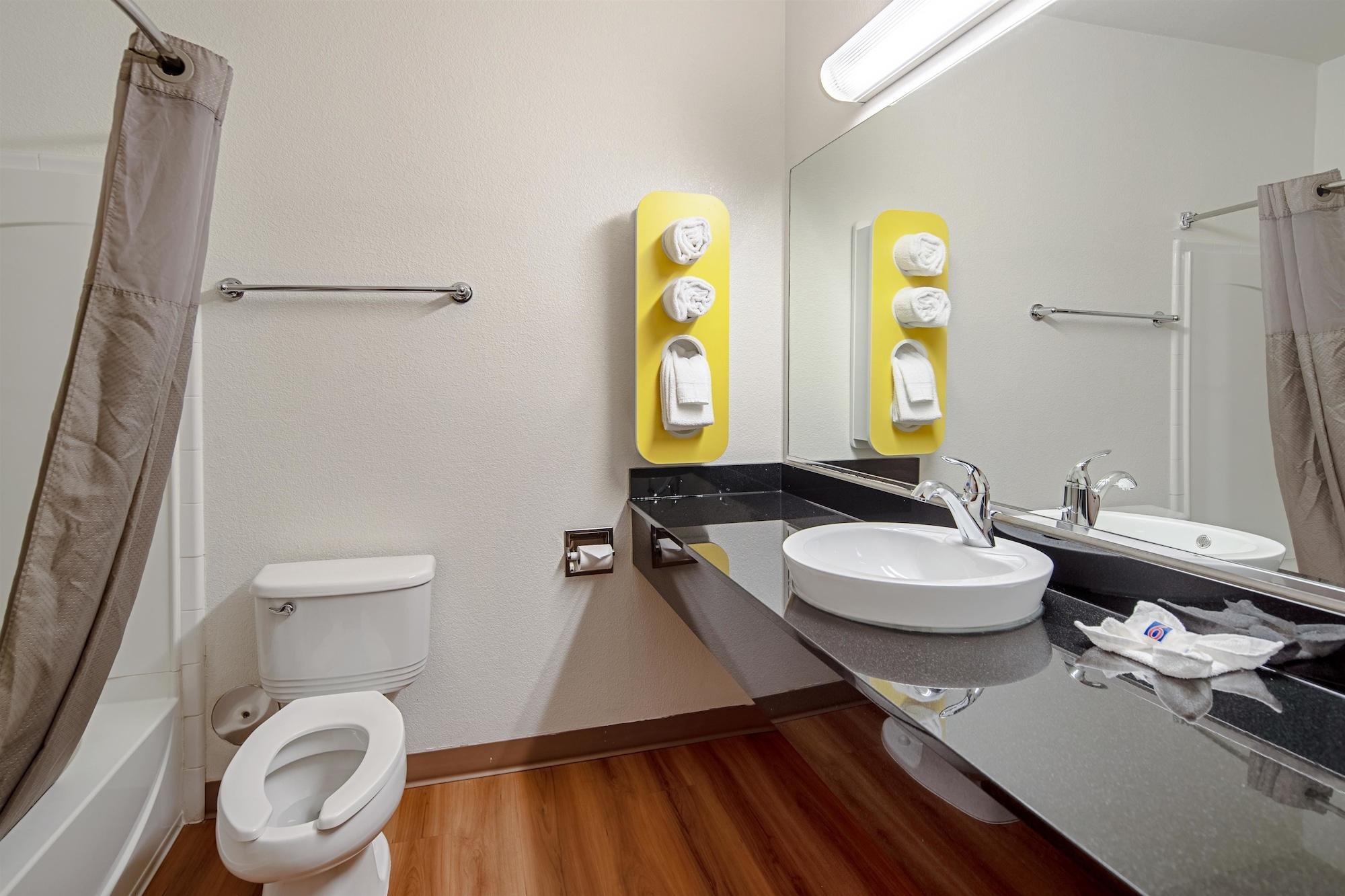 Motel 6-Anchorage, Ak - Midtown Bagian luar foto